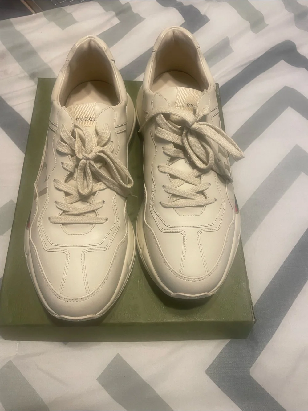 Gucci Cream Leather Chunky Sneakers with Red and Green Stripe